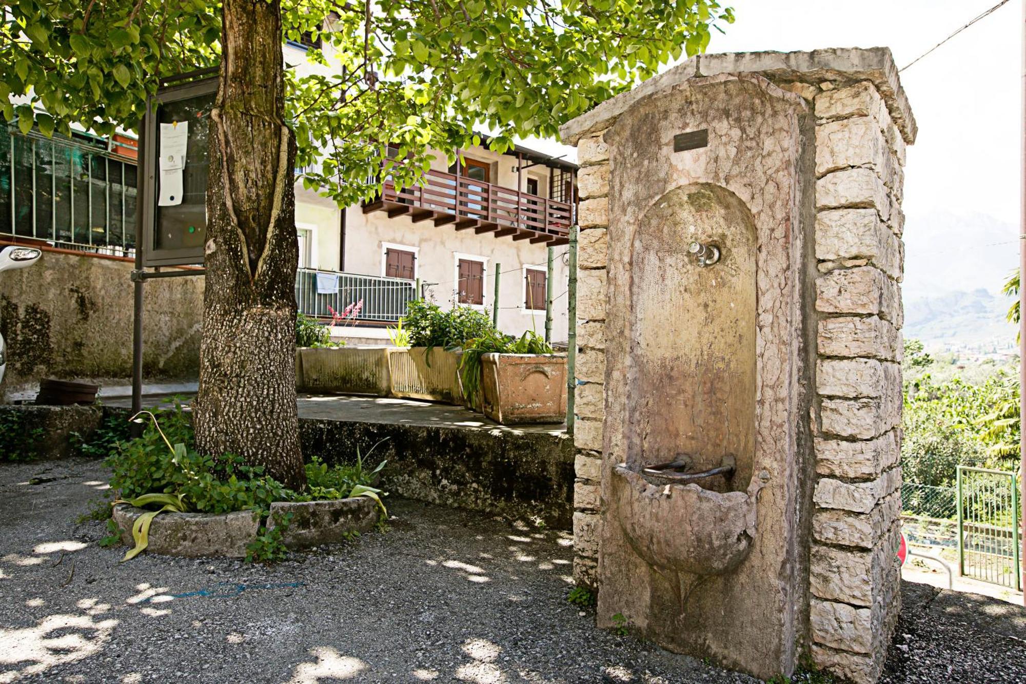 Casa Alla Grotta Arco Buitenkant foto